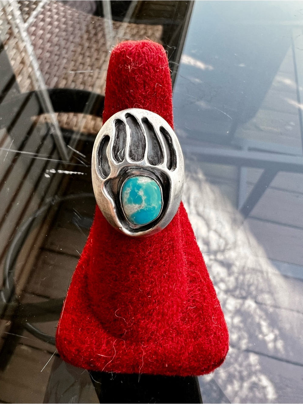 Navajo sterling silver ring features a bear paw claw motif ring